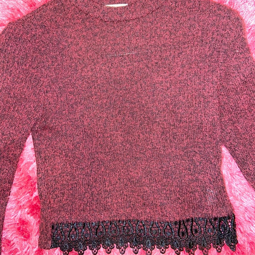 burgendy and black cropped top